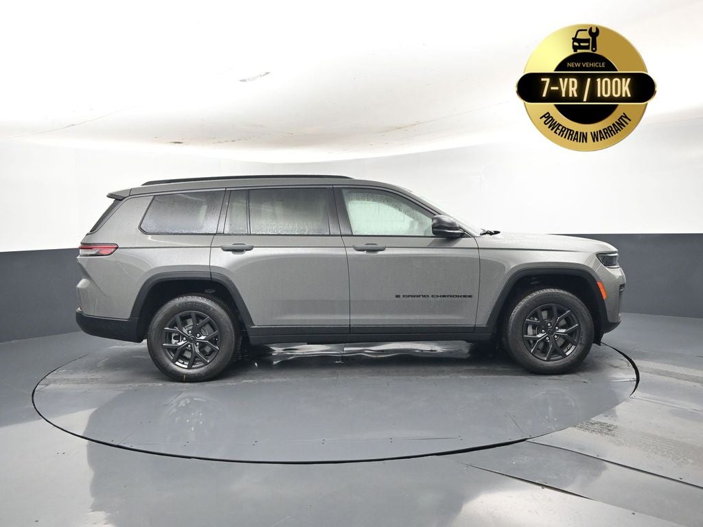 2027 Jeep Grand Cherokee Laredo Altitude
