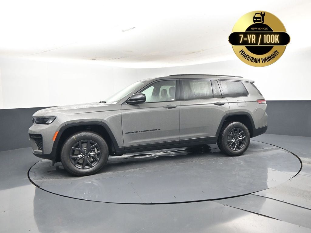 2027 Jeep Grand Cherokee Laredo Altitude