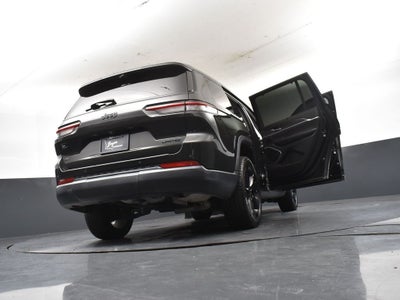 2023 Jeep Grand Cherokee L Limited 4x2