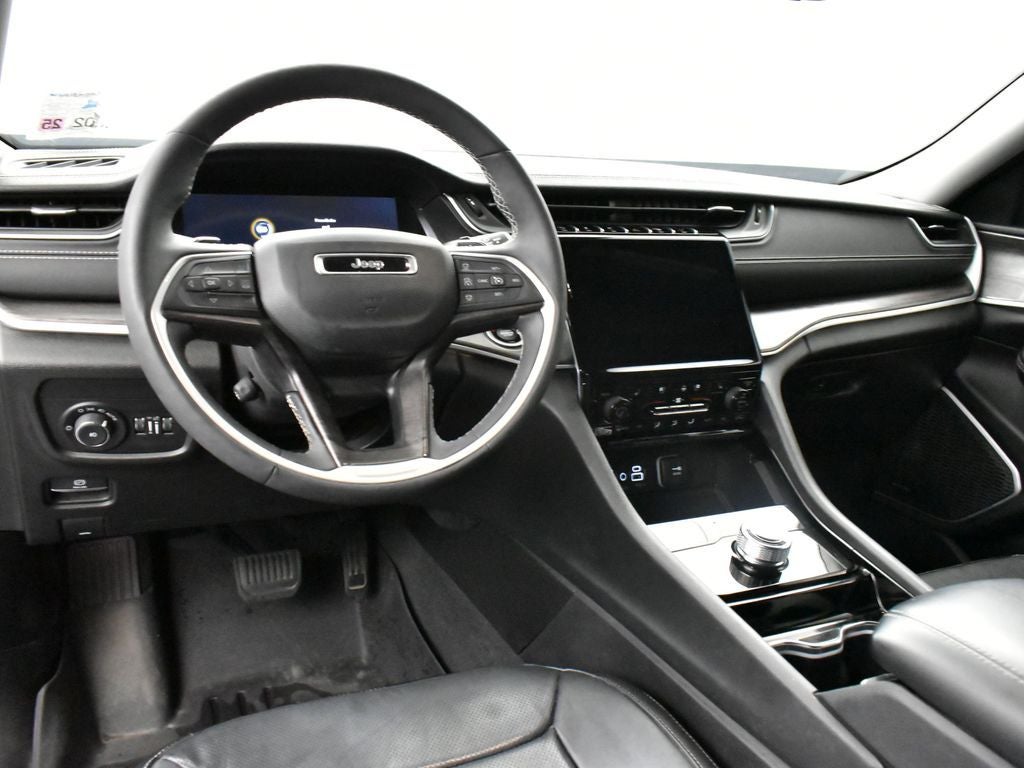 2023 Jeep Grand Cherokee L Limited 4x2