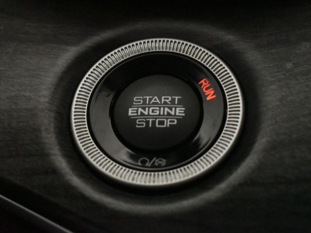 2023 Jeep Grand Cherokee L Limited 4x2