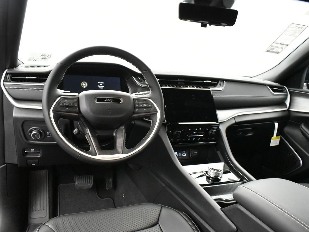 2025 Jeep Grand Cherokee L Limited 4x2