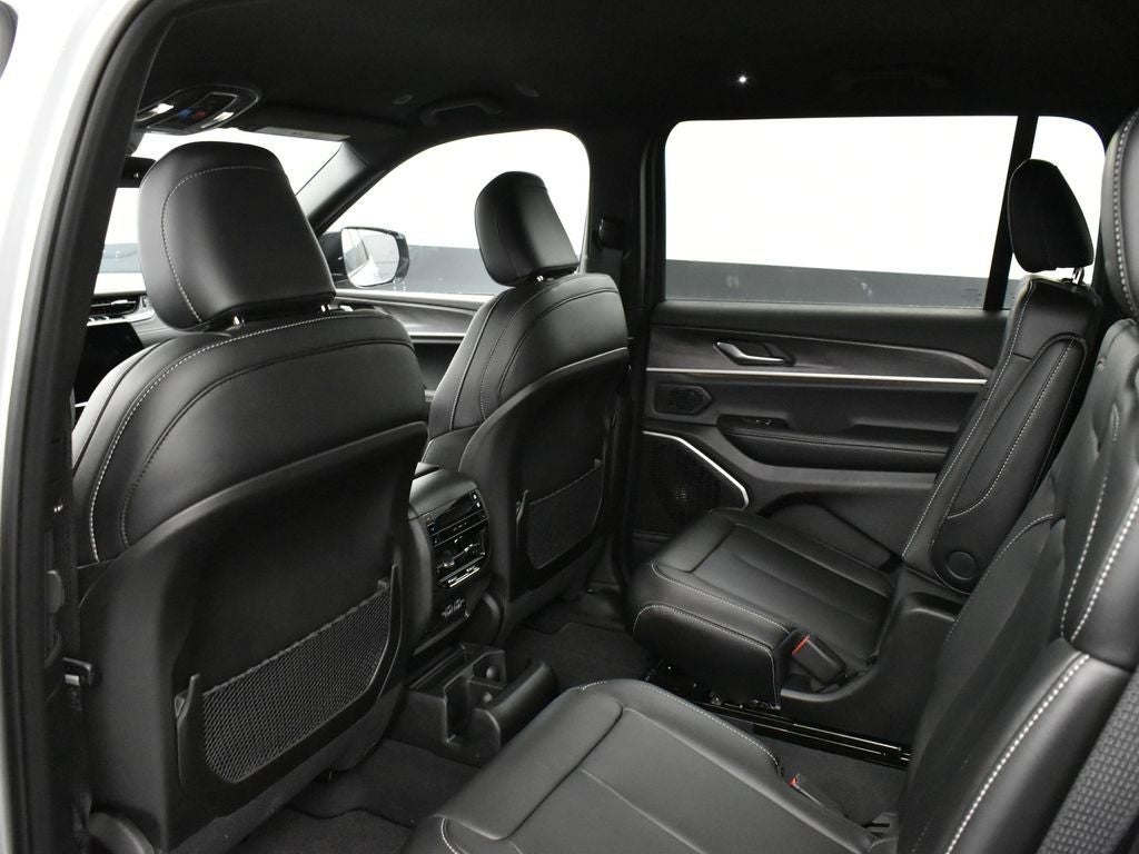 2025 Jeep Grand Cherokee GRAND CHEROKEE L LIMITED 4X2