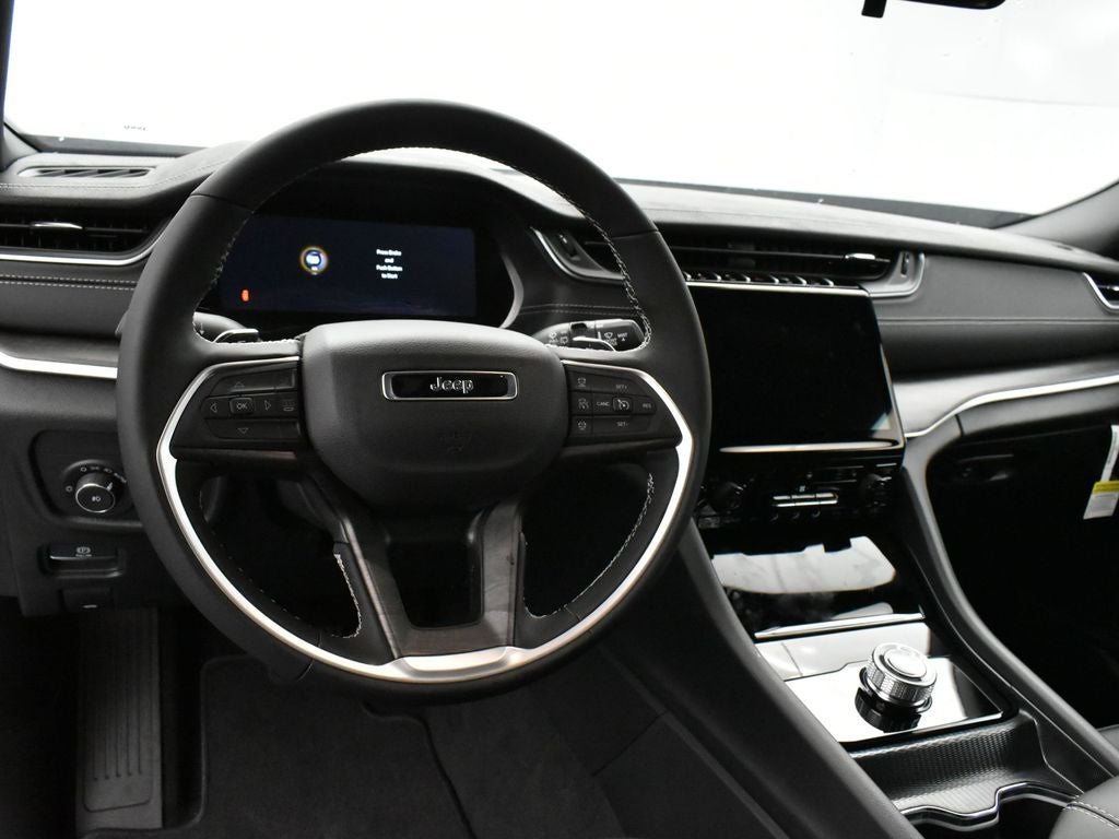 2025 Jeep Grand Cherokee GRAND CHEROKEE L LIMITED 4X2