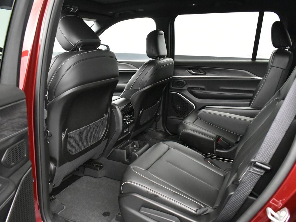 2025 Jeep Grand Cherokee GRAND CHEROKEE L LIMITED 4X2