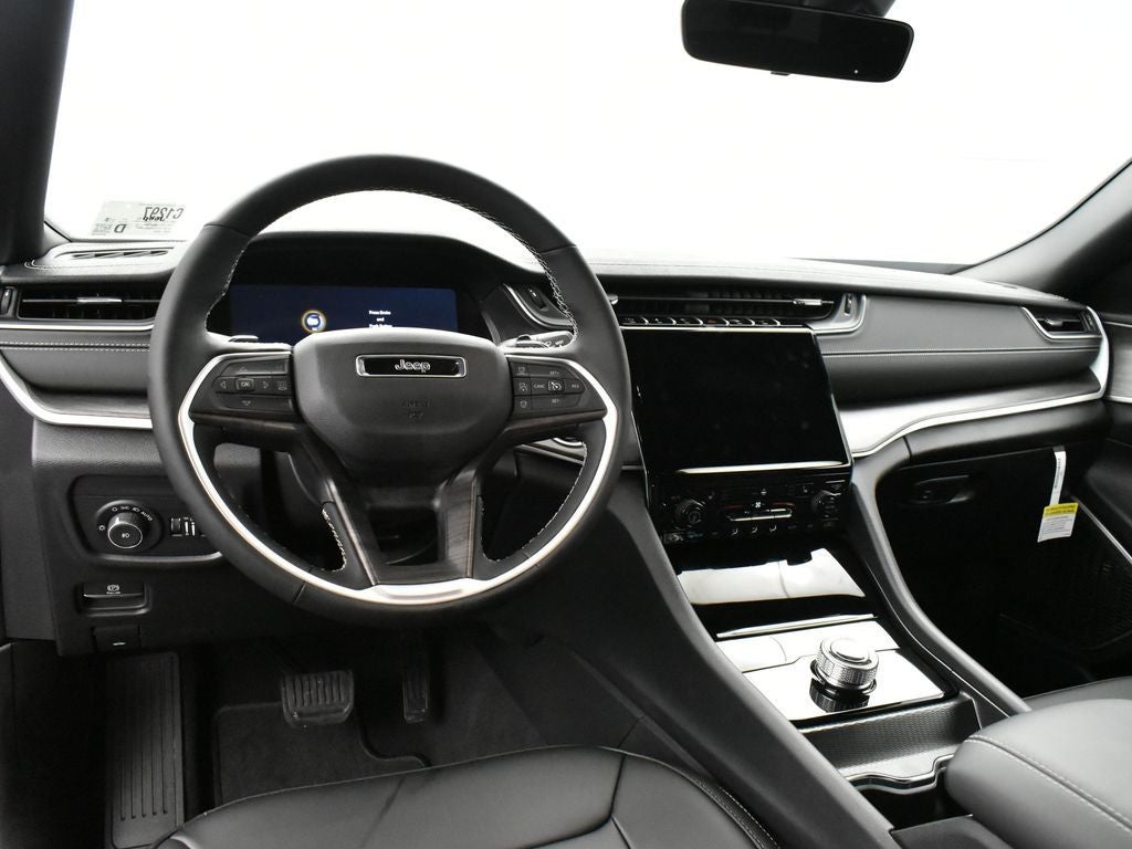 2025 Jeep Grand Cherokee GRAND CHEROKEE L LIMITED 4X2