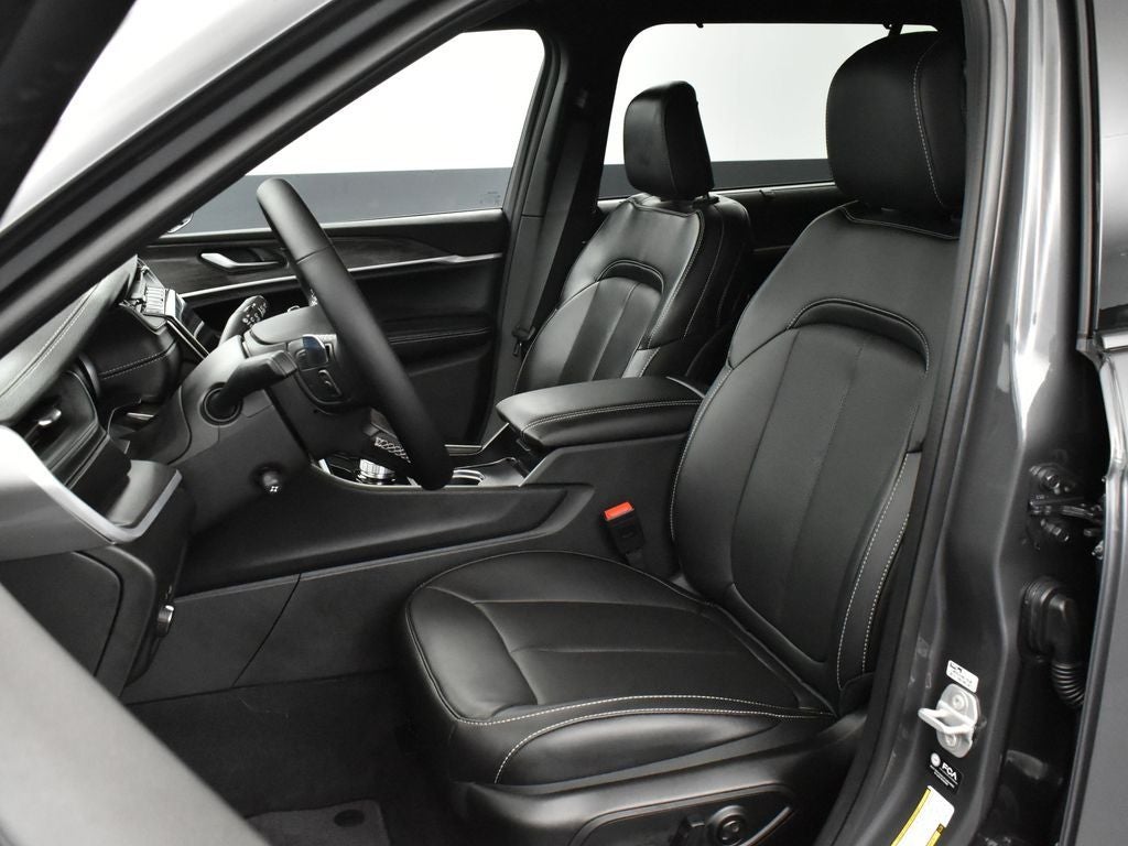 2025 Jeep Grand Cherokee GRAND CHEROKEE L LIMITED 4X2