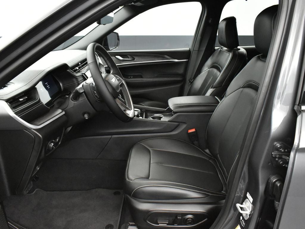 2025 Jeep Grand Cherokee GRAND CHEROKEE L LIMITED 4X2