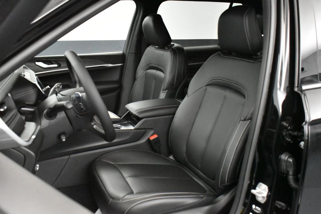 2026 Jeep Grand Cherokee GRAND CHEROKEE L LIMITED 4X2