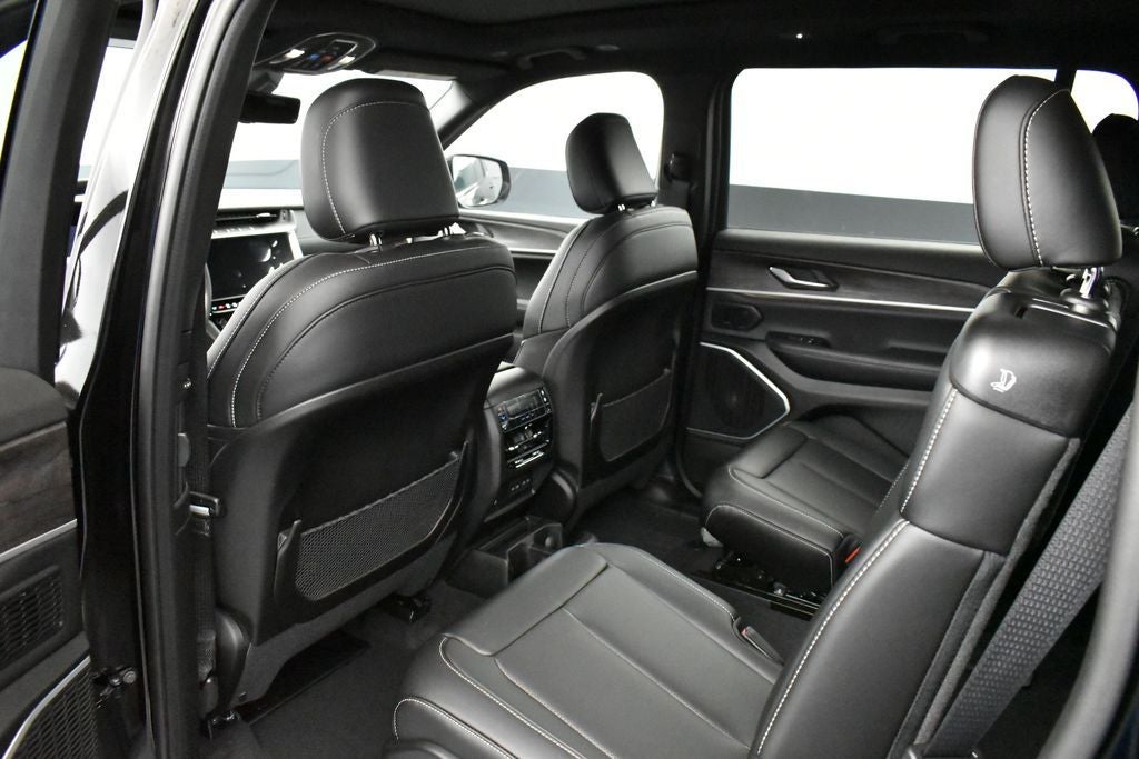 2026 Jeep Grand Cherokee GRAND CHEROKEE L LIMITED 4X2