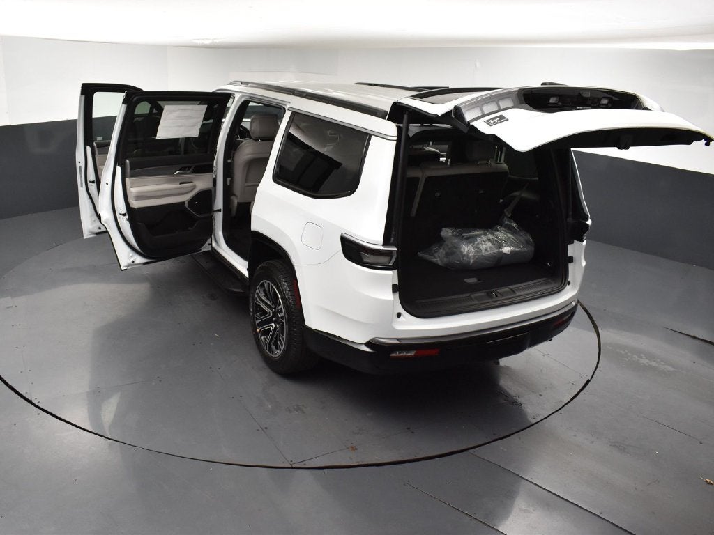 2027 Jeep Grand Wagoneer GRAND WAGONEER 4X2