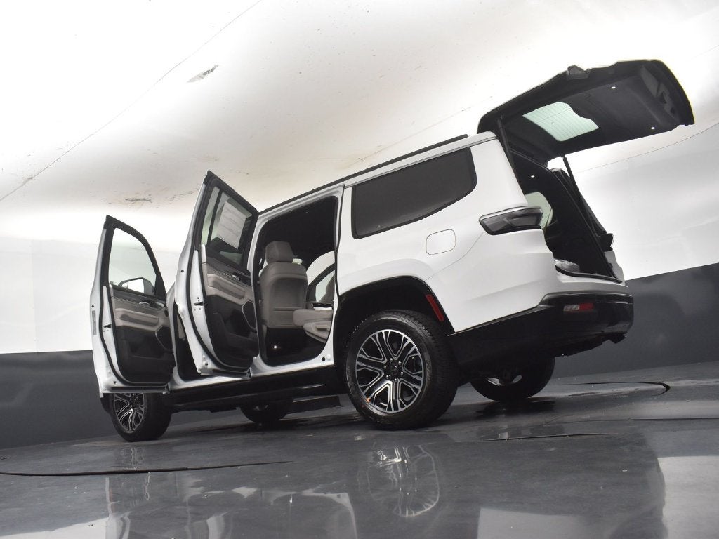 2027 Jeep Grand Wagoneer GRAND WAGONEER 4X2