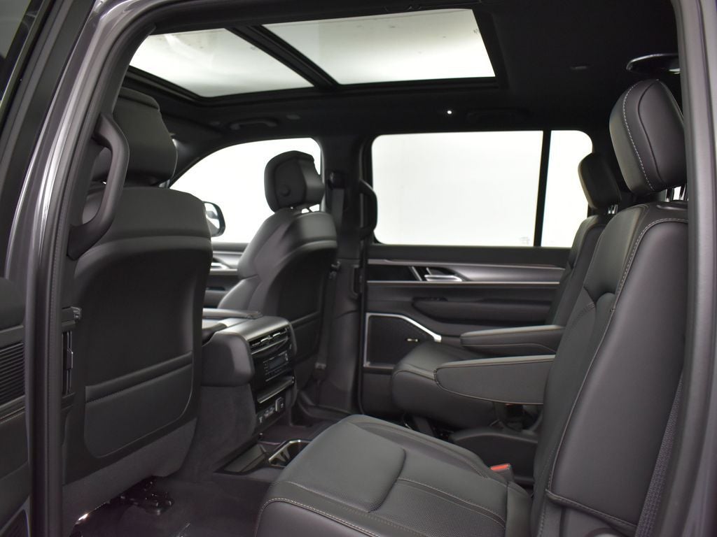 2026 Jeep Grand Wagoneer GRAND WAGONEER 4X2