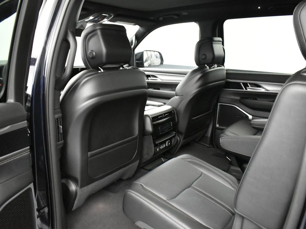 2025 Jeep Wagoneer WAGONEER CARBIDE 4X4