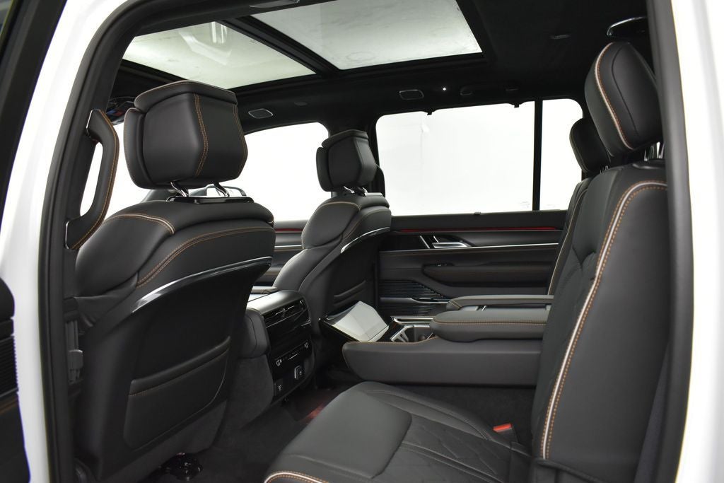 2026 Jeep Grand Wagoneer GRAND WAGONEER SUMMIT RESERVE 4X4