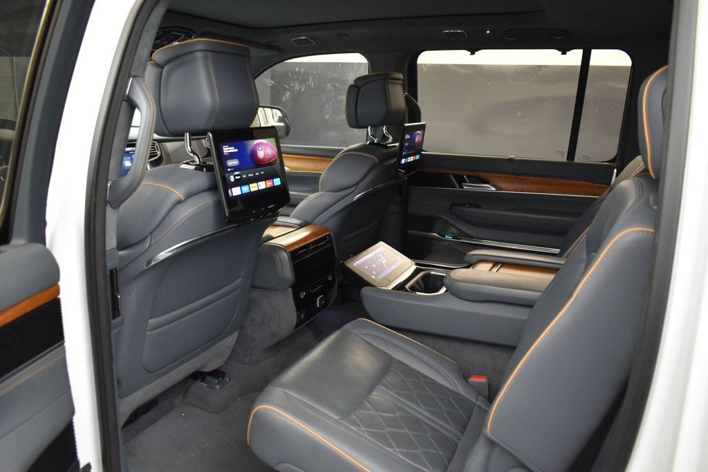 2023 Jeep Grand Wagoneer Series III