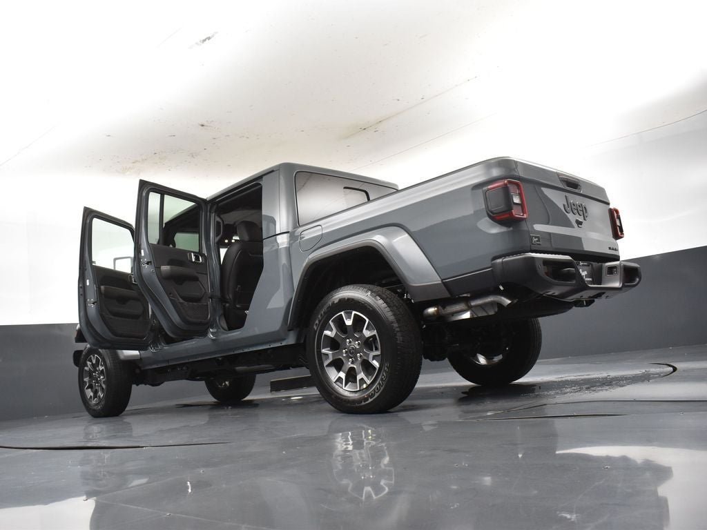 2026 Jeep Gladiator GLADIATOR SAHARA 4X4