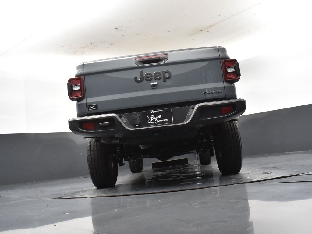 2026 Jeep Gladiator GLADIATOR SAHARA 4X4