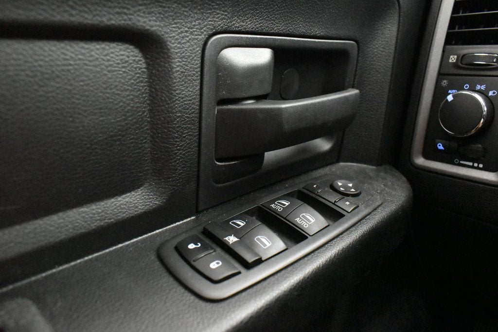2021 RAM 1500 Classic Tradesman Quad Cab 4x2 6'4' Box