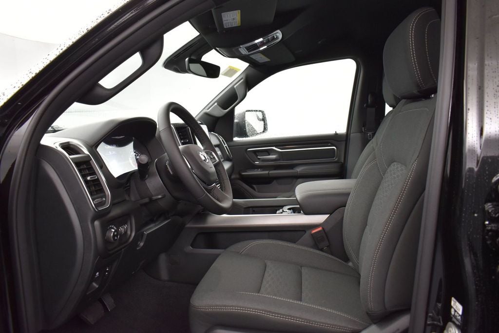 2027 RAM Ram 1500 RAM 1500 BIG HORN CREW CAB 4X2 5'7' BOX