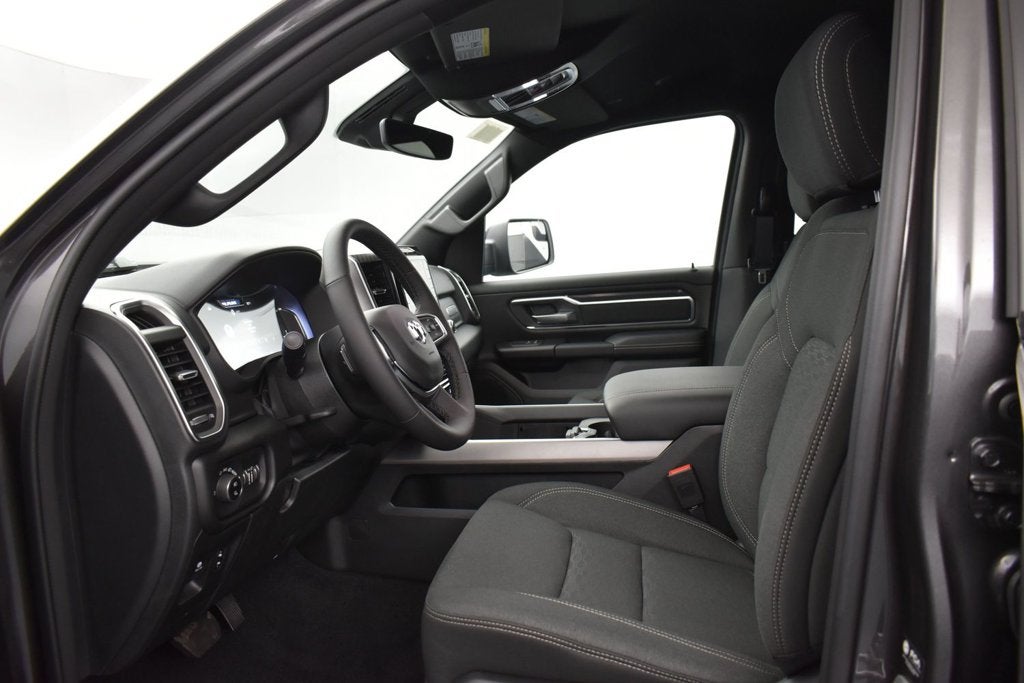 2027 RAM Ram 1500 RAM 1500 BIG HORN CREW CAB 4X2 5'7' BOX