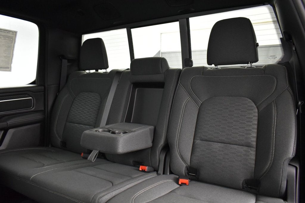 2027 RAM Ram 1500 RAM 1500 BIG HORN CREW CAB 4X2 5'7' BOX