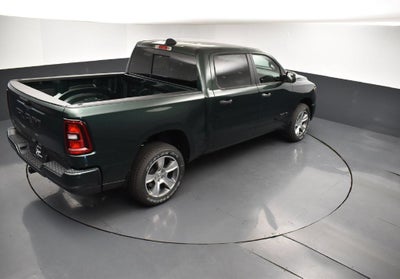 2027 RAM Ram 1500 RAM 1500 EXPRESS CREW CAB 4X2 5'7' BOX