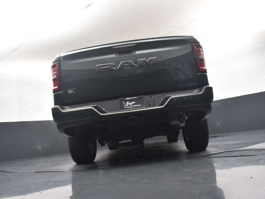 2027 RAM Ram 1500 RAM 1500 EXPRESS CREW CAB 4X2 5'7' BOX
