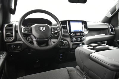 2027 RAM Ram 1500 RAM 1500 EXPRESS CREW CAB 4X2 5'7' BOX
