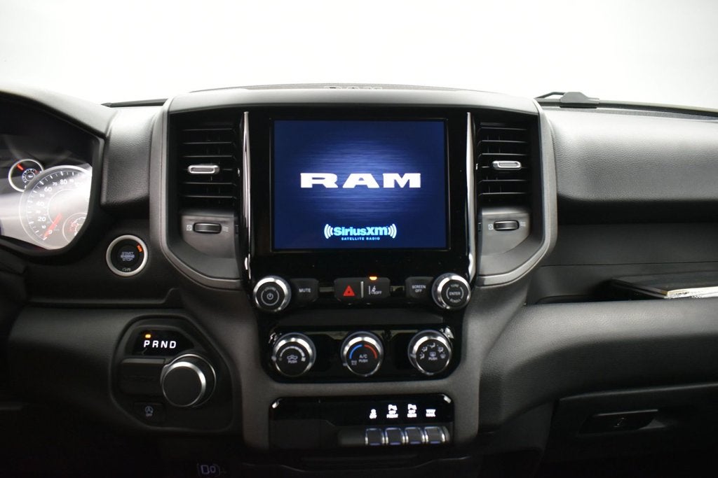 2027 RAM Ram 1500 RAM 1500 EXPRESS CREW CAB 4X2 5'7' BOX