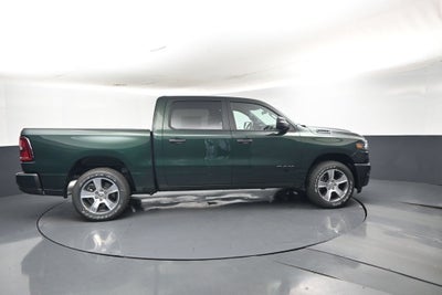 2027 RAM Ram 1500 RAM 1500 EXPRESS CREW CAB 4X2 5'7' BOX