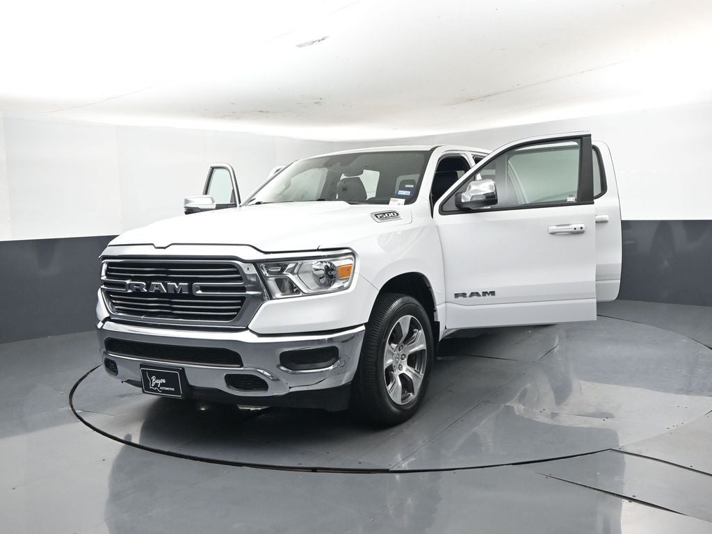 2024 RAM 1500 Laramie Crew Cab 4x2 5'7' Box