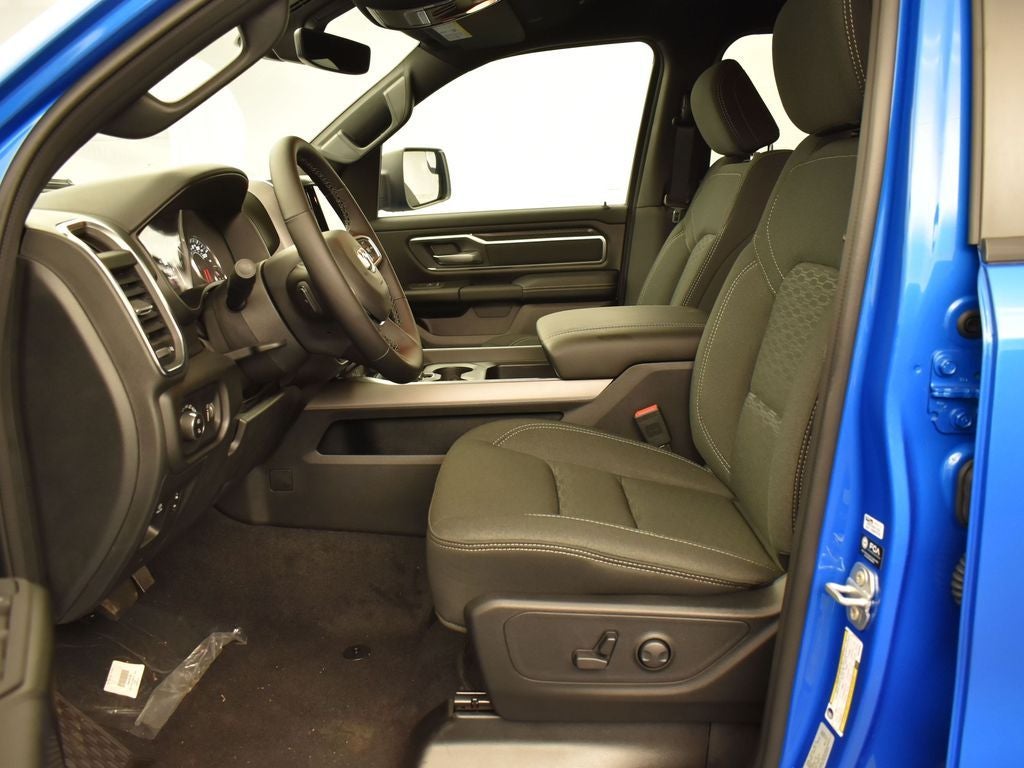 2025 RAM Ram 1500 RAM 1500 BIG HORN CREW CAB 4X4 5'7' BOX