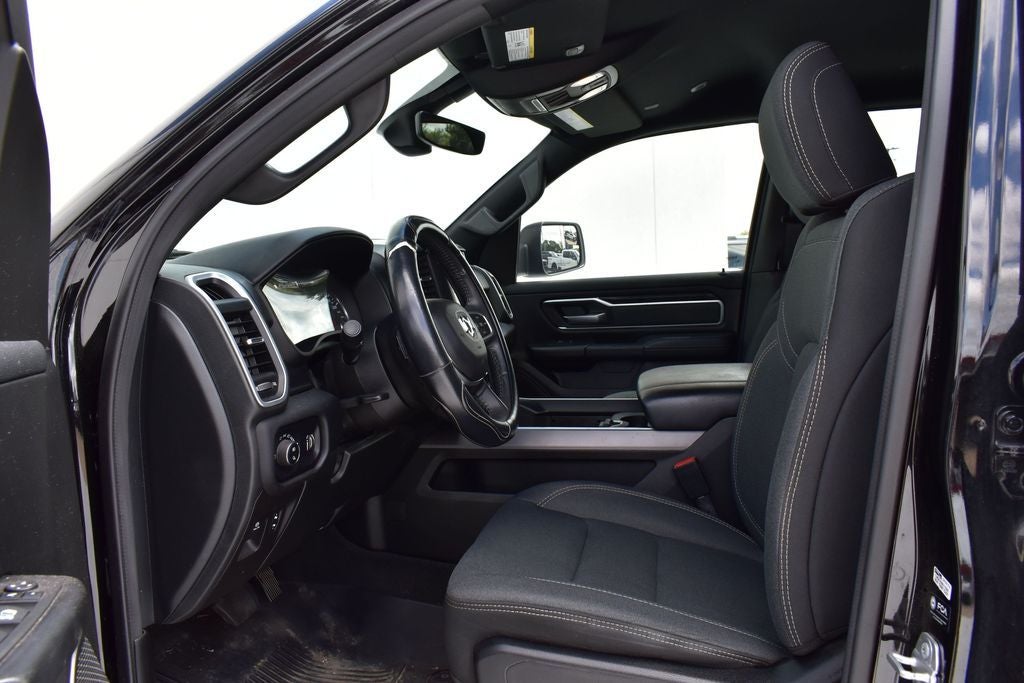 2022 RAM 1500 Big Horn Crew Cab 4x4 5'7' Box