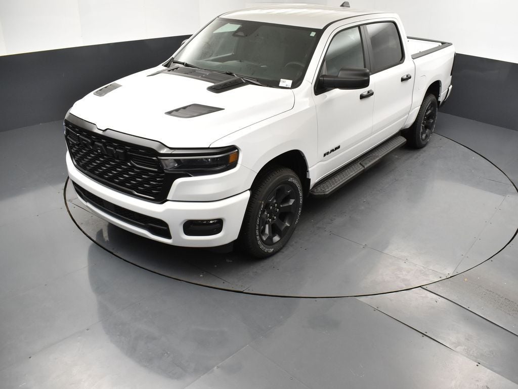 2026 RAM Ram 1500 RAM 1500 EXPRESS CREW CAB 4X4 5'7' BOX