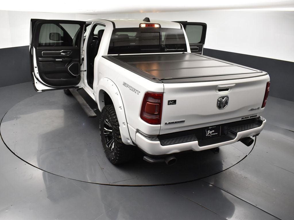 2022 RAM 1500 Laramie Crew Cab 4x4 5'7' Box