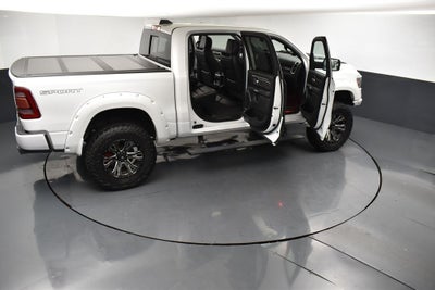 2022 RAM 1500 Laramie Crew Cab 4x4 5'7' Box