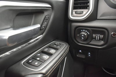 2022 RAM 1500 Laramie Crew Cab 4x4 5'7' Box