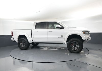 2022 RAM 1500 Laramie Crew Cab 4x4 5'7' Box