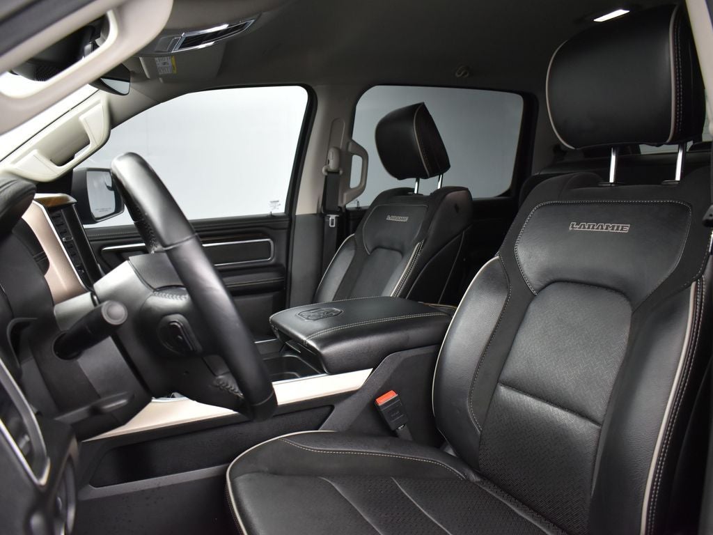 2022 RAM 1500 Laramie Crew Cab 4x4 5'7' Box