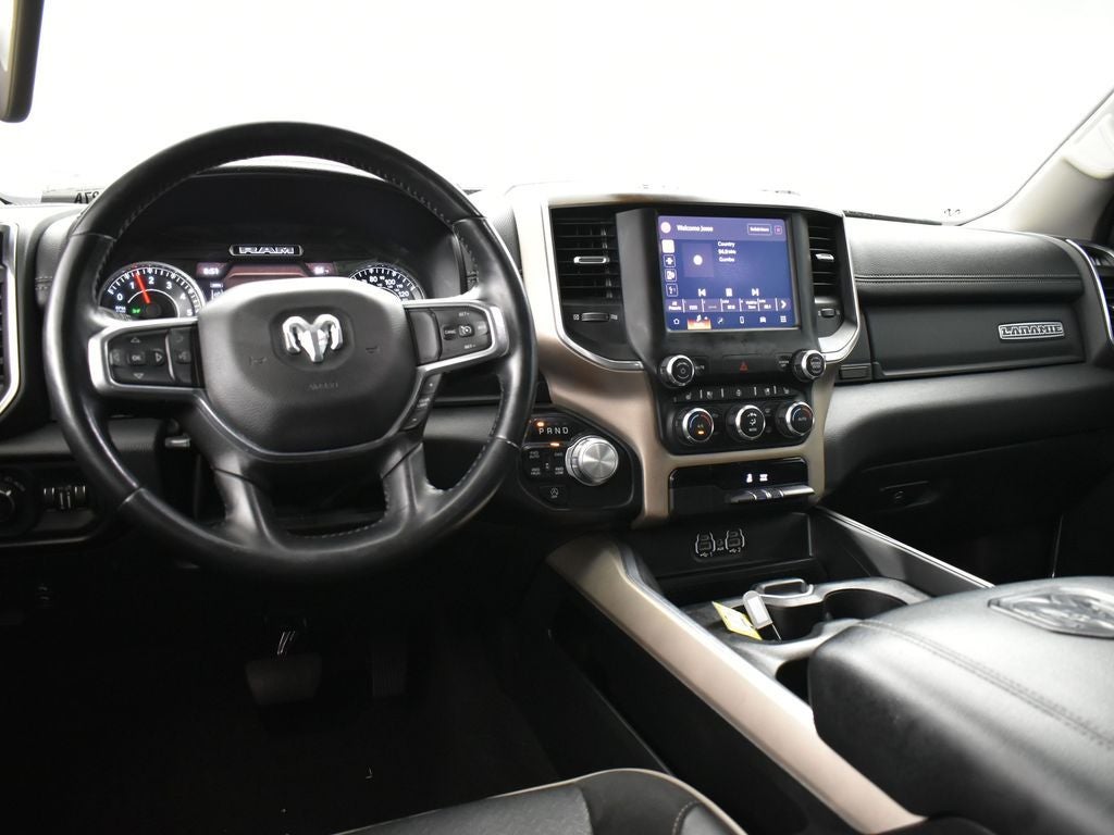 2022 RAM 1500 Laramie Crew Cab 4x4 5'7' Box