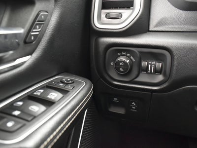 2022 RAM 1500 Laramie Crew Cab 4x4 5'7' Box