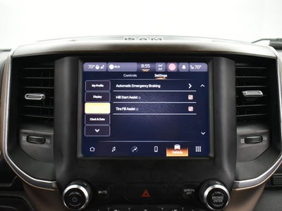 2022 RAM 1500 Laramie Crew Cab 4x4 5'7' Box