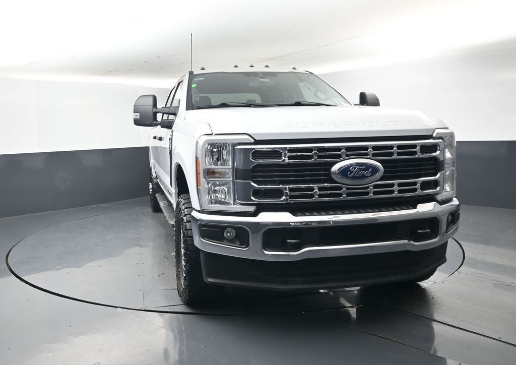 2023 Ford F-350 XLT