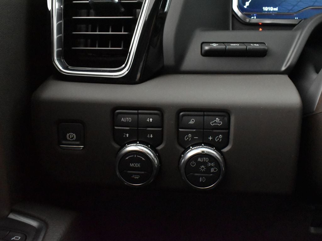 2024 GMC Sierra 3500HD Denali