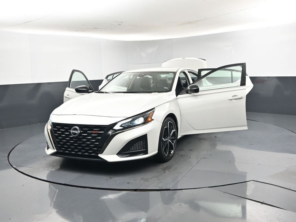 2024 Nissan Altima SR FWD