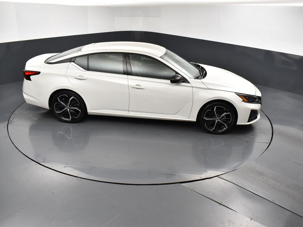2024 Nissan Altima SR FWD