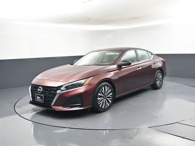 2024 Nissan Altima SV FWD
