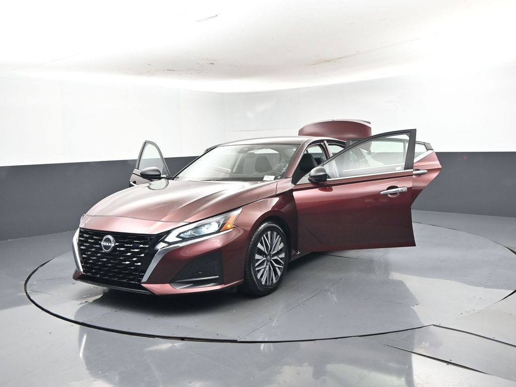 2024 Nissan Altima SV FWD