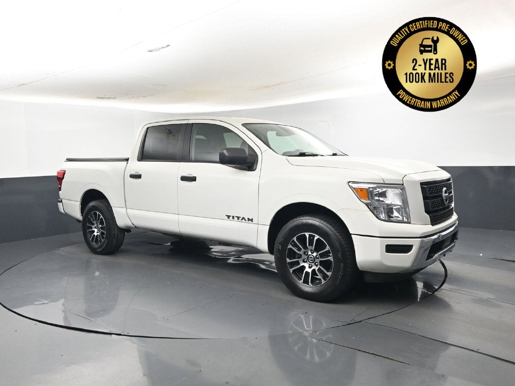 2022 Nissan TITAN Crew Cab SV 4x4